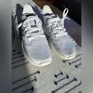 Adidas Women's Fluidflow 2.0 Running Shoe